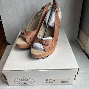 ** Steve Madden Fatal Natl Lea cutout Slingback Heeled Sandals NWT Size 8.5